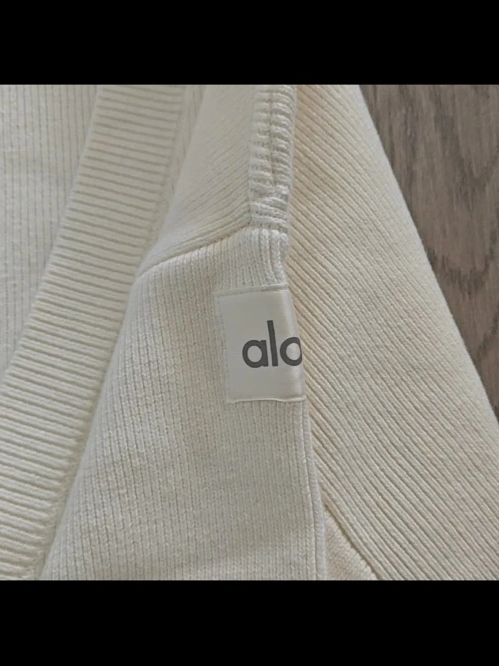 alo scholar Cardigan Sweater Ivory size M
